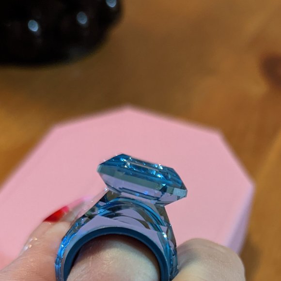 Swarovski LUCENT cocktail ring - Picture 7 of 10